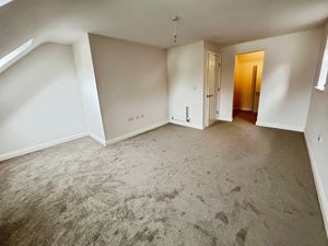 Master bedroom- click for photo gallery